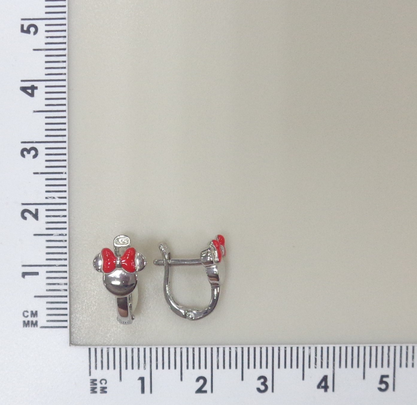 Серебряные серьги с эмалью